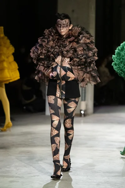 Look 63
